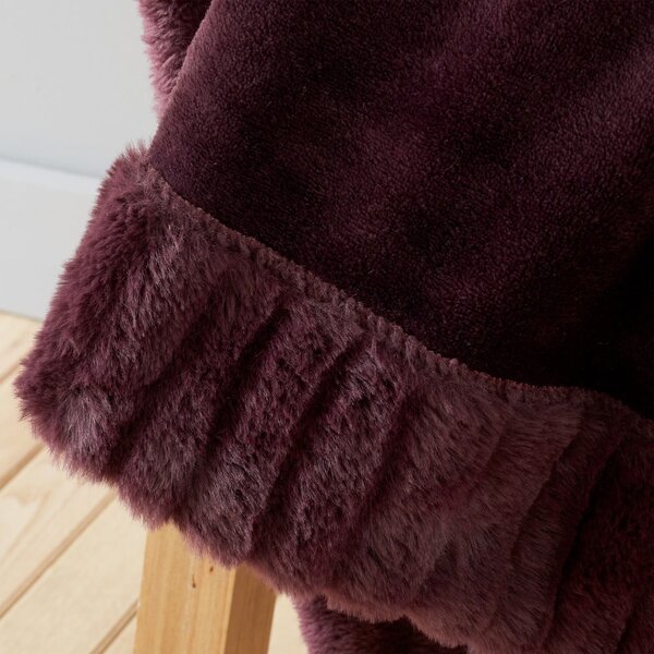 Тъмнолилаво одеяло от микроплюш 150x200 cm Velvet and Faux Fur – Catherine Lansfield