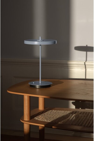 Светлосиня метална LED настолна лампа с метален абажур (височина 31 cm) Asteria Move – UMAGE