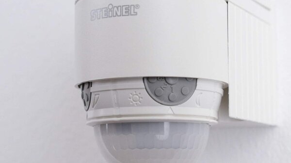 STEINEL 602819 - Екстериорен инфрачервен стенен сензор IS240 бял IP54