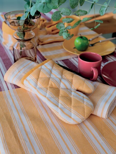 Квадратна покривка TOGNANA TEXTILE Giallo, 140x140 см