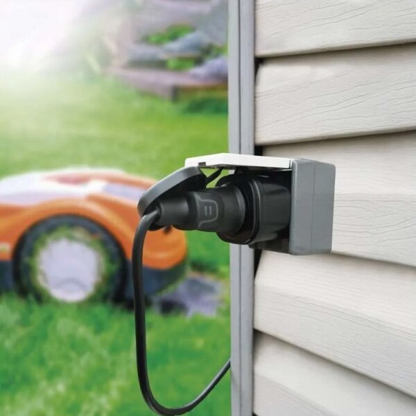 Умен външен контакт GoSmart 3680W/230V/16A Wi-Fi Tuya IP44