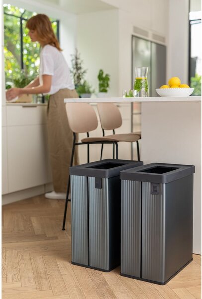 Сиво кошче за боклук за рециклиране от рециклирана пластмаса 54 l Verto Recycle – Curver