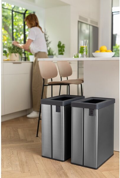 Сиво кошче за боклук за рециклиране от рециклирана пластмаса 54 l Verto Recycle – Curver