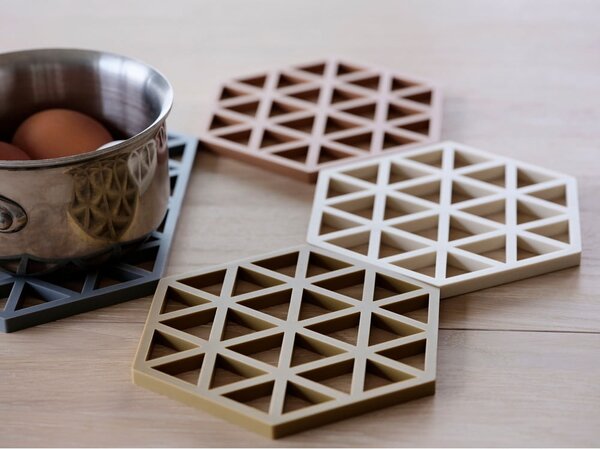 Силиконова подложка за тенджери 24x14 cm Triangles - Zone