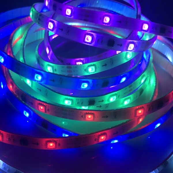 LED RGB Димируема лента MAGIC 2 м LED/12W/230V + д.у