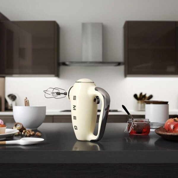 Ръчен миксер SMEG 50's Style HMF01CREU, 250W, 9 скорости, Турбо, Скрит LED дисплей, Таймер, Аксесоари, Кремав