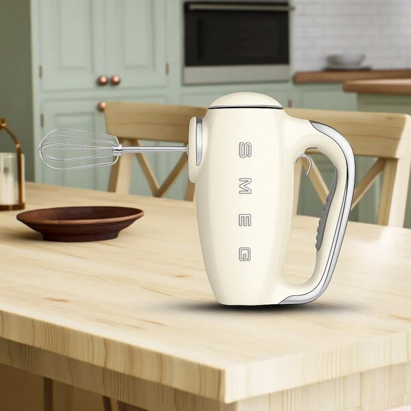 Ръчен миксер SMEG 50's Style HMF01CREU, 250W, 9 скорости, Турбо, Скрит LED дисплей, Таймер, Аксесоари, Кремав