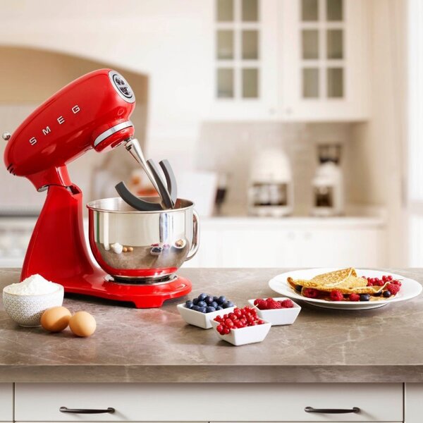 Планетарен миксер SMEG SMF03RDEU, 800 W, 4.8 л, 10 скорости, Функция за плавен старт, Крачета против хлъзгане, Червен