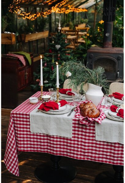Ленена покривка за маса 140x140 cm Red Gingham – Linen Tales