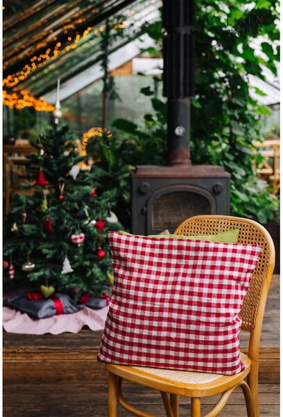 Ленена калъфка за възглавница 50x50 cm Red Gingham – Linen Tales