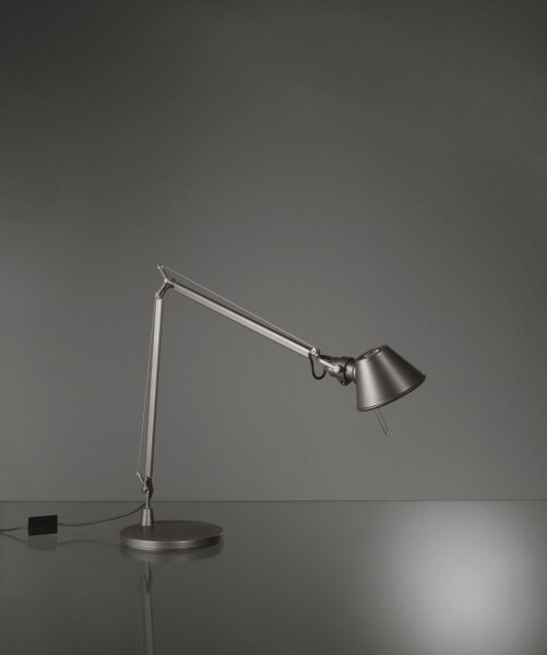 Artemide AR A015100+AR A003900 КОМПЛЕКТ - димируема LED лампа TOLOMEO LED/9W