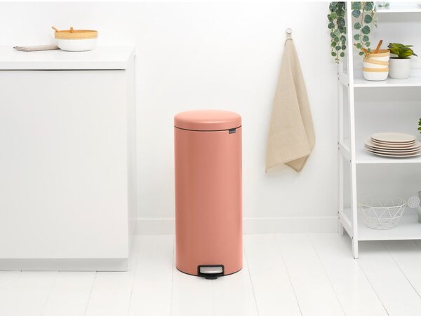 Стоманено кошче за боклук с педал в цвят сьомга 30 l NewIcon – Brabantia