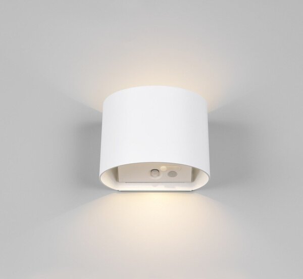 LED стенно външно осветително тяло с USB със сензор за движение (височина 10 cm) Genie – Reality
