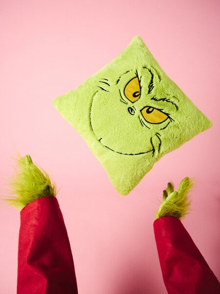 Sinsay - Декоративна пухкава възглавница с коледен мотив Grinch - жълтозелено