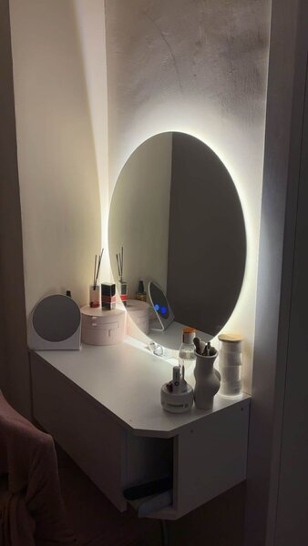 Огледало за баня с LED осветление и функция против изпотяване Белисимо