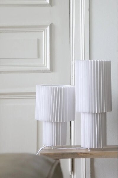 Markslöjd 108895 - Настолна лампа CATIS 1xE27/60W/230V 32 cm бяла