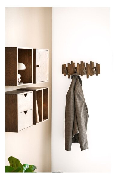 Тъмнокафява стенна закачалка от масивен дъб 40 cm Caltra – House Nordic