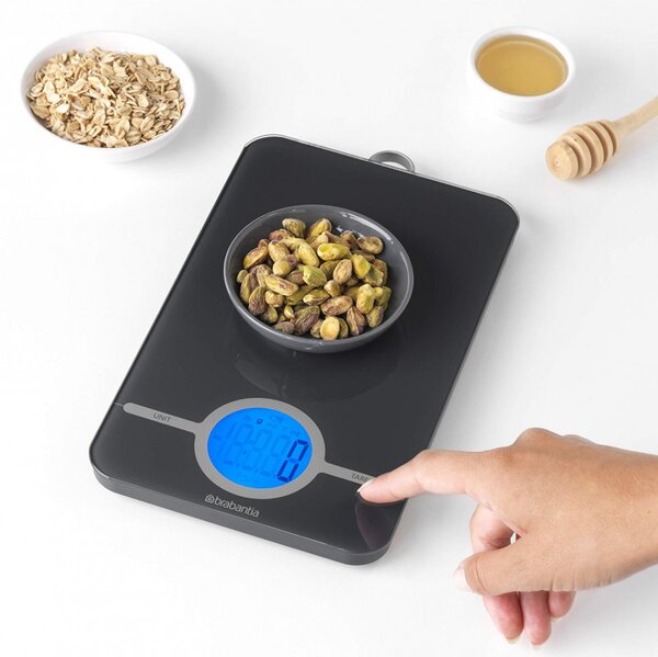 Кухненска везна Brabantia Tasty+ 1001251, До 5 кг, 3x AAA батерии, ТАРА, LCD дисплей, Тъмносив
