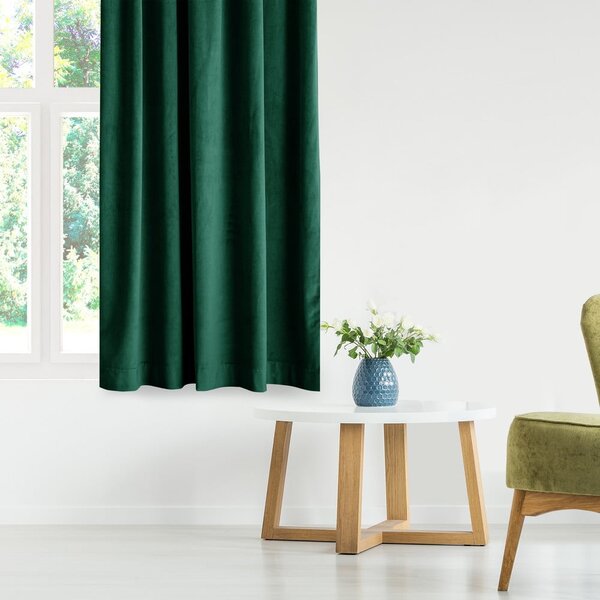 Тъмнозелено затъмняващо перде 140x245 cm Eyelets – Restilo
