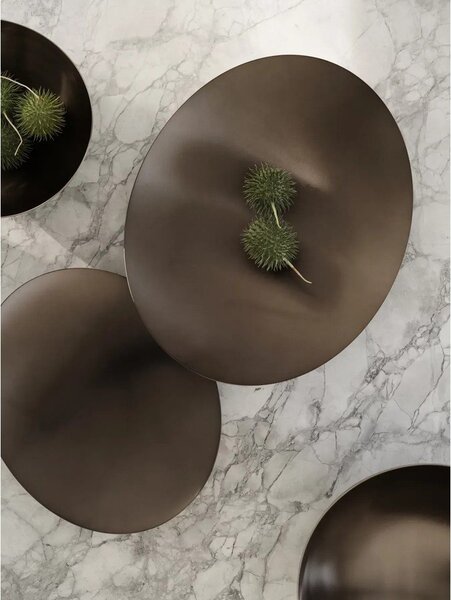Декоративен поднос от неръждаема стомана 35x42 cm Ondea – Blomus