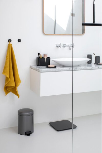 Комплект 2 бр закачалки Brabantia ReNew 1003485, Включен монтажен комплект, До 2 кг, Тъмносив