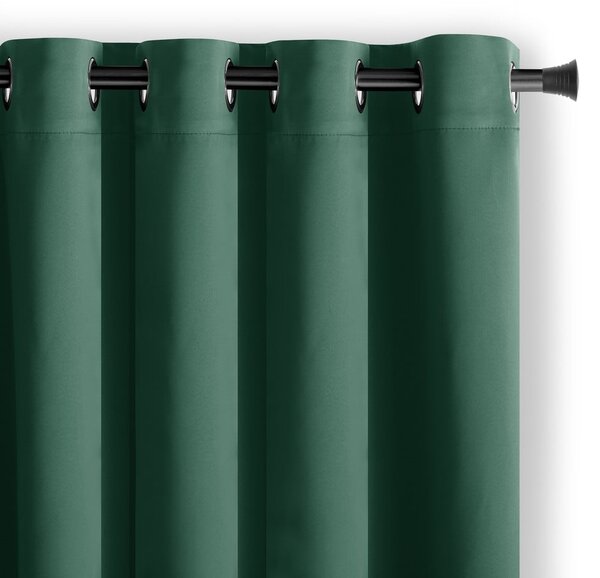 Тъмнозелено затъмняващо перде 140x175 cm Kierra – Restilo