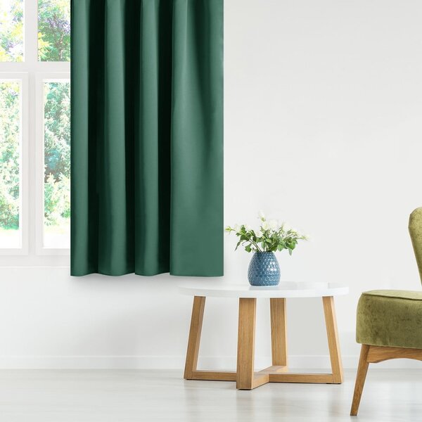 Тъмнозелено затъмняващо перде 140x175 cm Kierra – Restilo