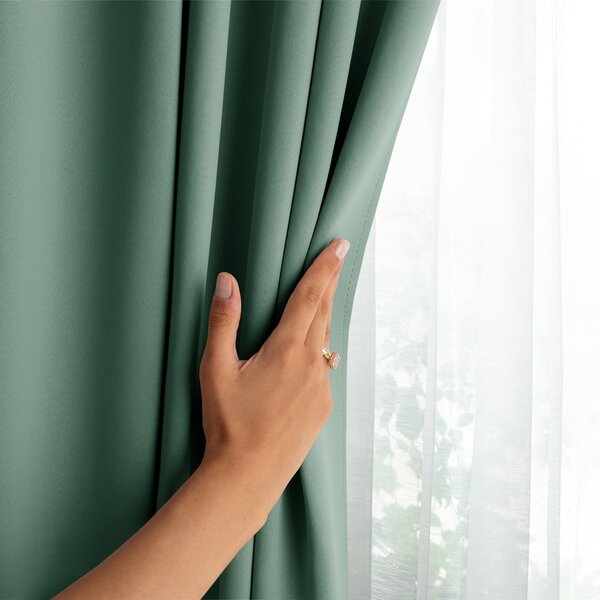 Dimout перде в цвят мента 140x175 cm Kierra – Restilo