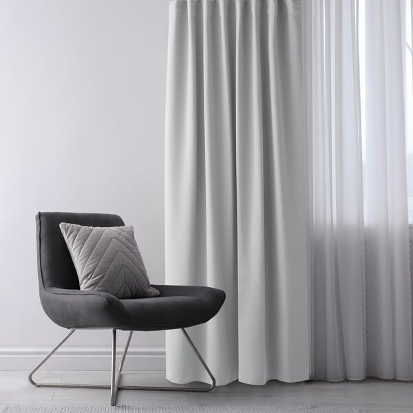 Светлосиво затъмняващо перде 140x175 cm Kierra – Restilo