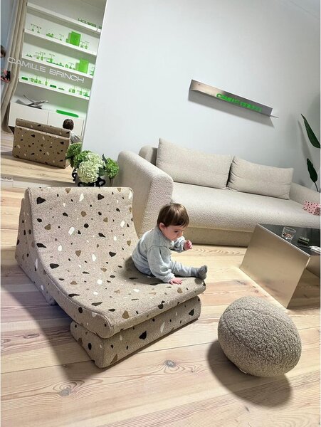 Светлокафяв детски стол от букле и шенил Terrazzo Moon – Wigiwama