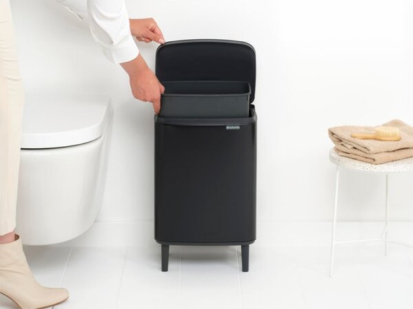 Кош за смет Brabantia Bo Small Hi 1006649, 12 л, Плавно и безшумно отваряне, Черен мат