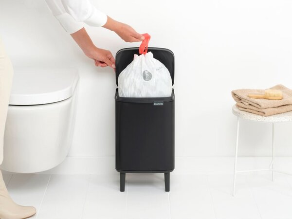 Кош за боклук Brabantia Bo Small Hi 1006645, 7 л, Повдигнат, Плавно и безшумно отваряне, Черен мат