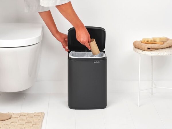 Кош за смет Brabantia Bo Small 1008868, 7л, Плавно и безшумно отваряне, Тъмносив