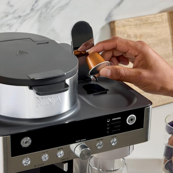 Еспресо машина Ninja Prestige CFN802EU, 1650W, 19 bar, 1.8 л, 10 размера, 3 режима, DualBrew, Nespresso, Инокс