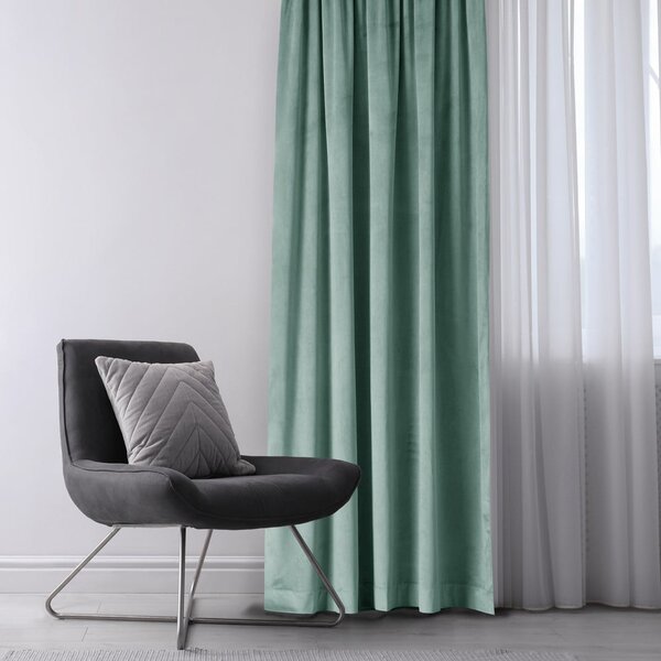 Светлозелено затъмняващо перде 140x270 cm Eyelets – Restilo
