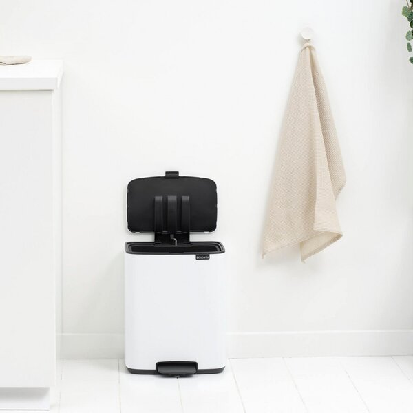 Кош за боклук Brabantia Bo Pedal 1010119, 12 л, Леко затваряне, Противоплъзгаща основа, Бял