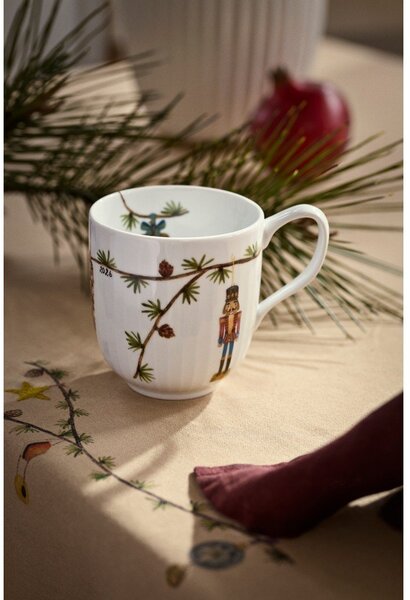 Бяла порцеланова чаша с коледен мотив 330 ml Hammershøi Christmas – Kähler Design