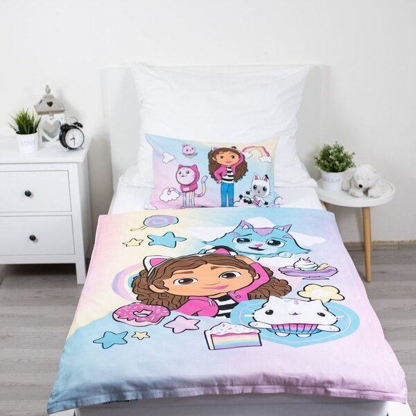 Памучно детско спално бельо 100x135 cm Gabby's Dollhouse "Sugar Dream" – Jerry Fabrics