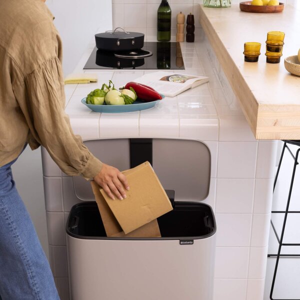 Кош за боклук Brabantia Bo Pedal 1010448, 60 л, Леко затваряне, Противоплъзгаща основа, Светлосив