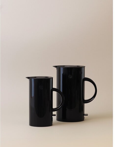 Черна пластмасова електрическа кана 1,5 l EM77 – Stelton