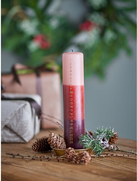 Свещ с време на горене 60 час Dip Dye – Bloomingville