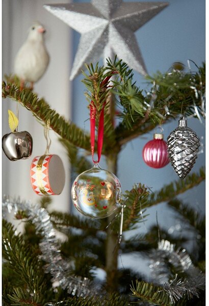 Стъклена коледна топка ø 6,5 cm Ann-Sofi Romme Annual Christmas Bauble 2025 – Holmegaard
