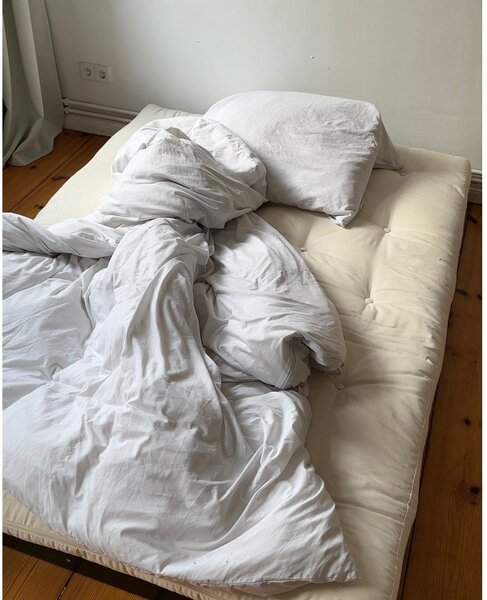 Кафяв разтегателен диван 140 cm Roots Black Night – Karup Design