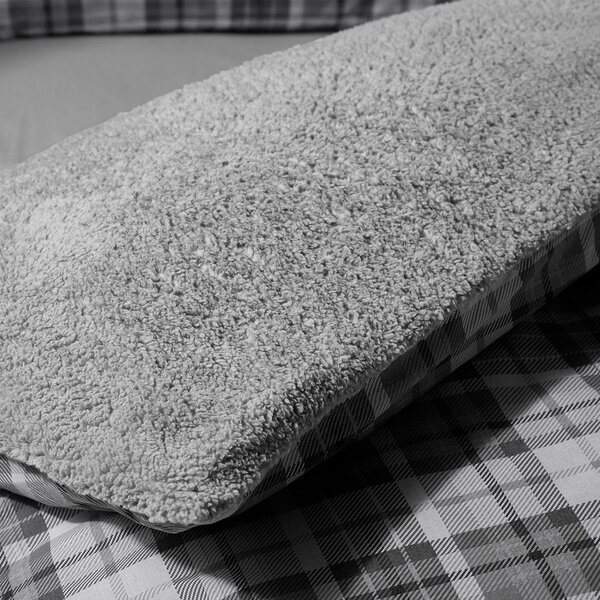Сиво единично спално бельо от шерпа 135x200 cm Cosy Sherpa Check – Catherine Lansfield