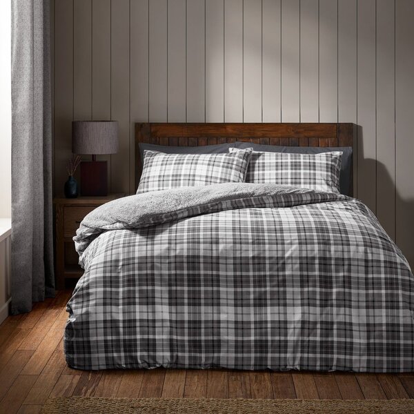 Сиво единично спално бельо от шерпа 135x200 cm Cosy Sherpa Check – Catherine Lansfield