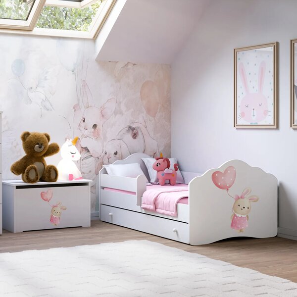 Детско легло FALA с графика bunny, с парапет и чекмедже (140 х 70 см)