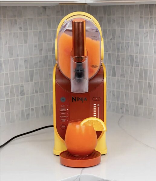 Уред за ледени напитки Ninja Slushi FS301EUOR, 200W, 5 режима, Капацитет 1.9 л, RapidChill, Whisperchill, Оранжев