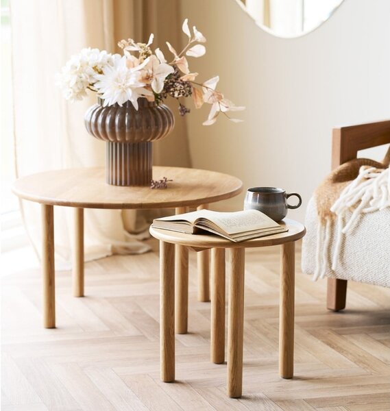 Кръгла масичка за кафе от масивен дъб в естествен цвят ø 70 cm Jena – House Nordic