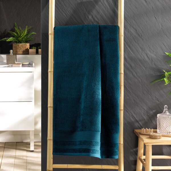 Тъмносиня памучна хавлиена кърпа от тери 70x130 cm Tendresse – douceur d'intérieur