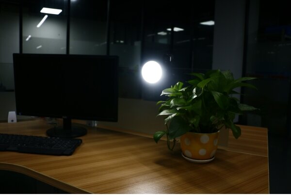 LED Лампа KLIP с USB зареждане LED/5W/5V 4000K